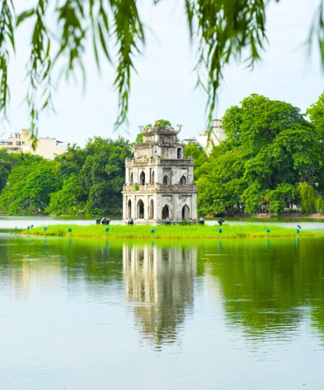 Lac Hoan Kiem (Épée restituée) : Un écrin de légendes et d&rsquo;histoire de Hanoi