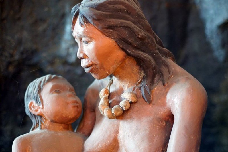 Femmes préhistoriques au Vietnam – piliers de la vie tribale, chargées de la cueillette et de la survie du groupe